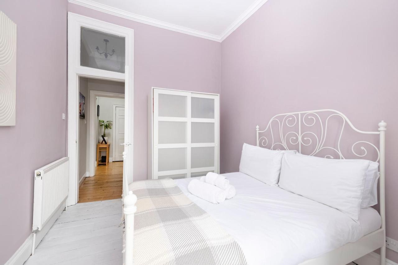 Altido Glamorous 2-Bed Flat Near Edinburgh Castle Bagian luar foto