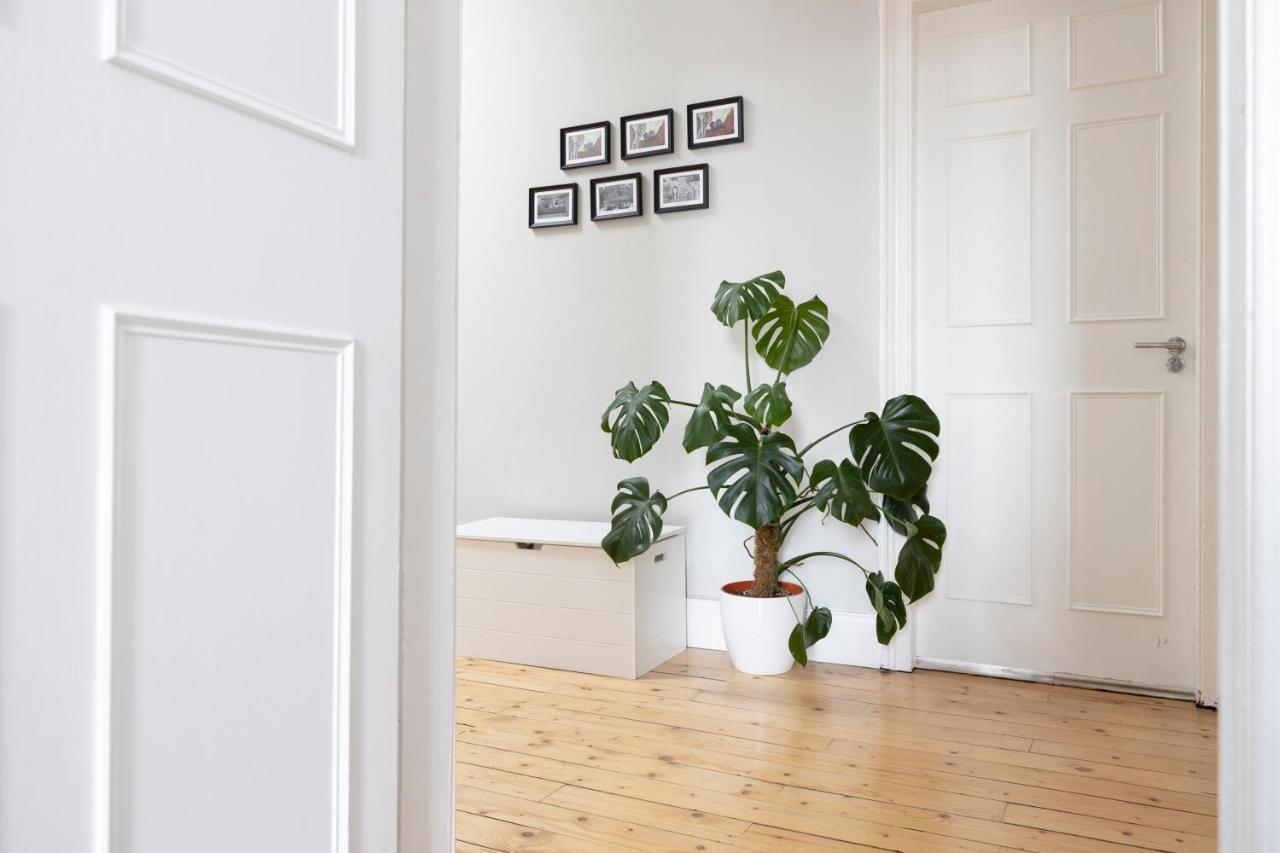 Altido Glamorous 2-Bed Flat Near Edinburgh Castle Bagian luar foto